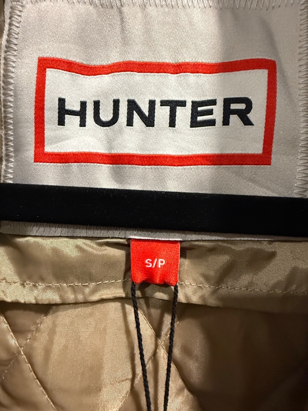 New w tags! Hunter Alison Water Resistant Insulated Long Quilted Coat. Size S. - Picture 6 of 11